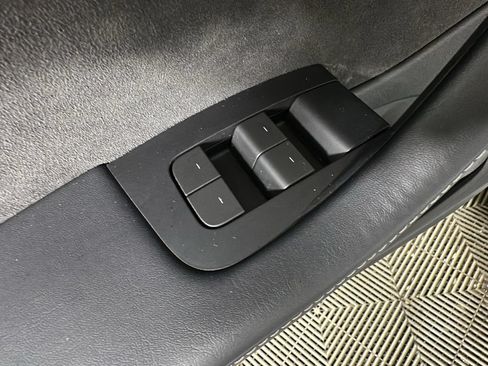 Used 2023 Tesla Model 3 Standard Range RWD image 10