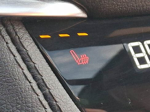 Certified 2023 Cadillac XT5 Premium Luxury image 35