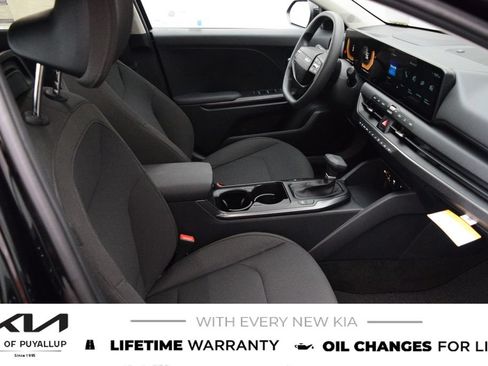 New 2026 Kia K4 FWD image 17