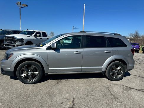 Used 2015 Dodge Journey Crossroad w/ Flexible Seating Group image 12