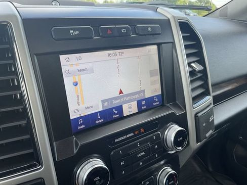 Used 2020 Ford F150 Lariat w/ Equipment Group 502A Luxury AWD/4WD image 19