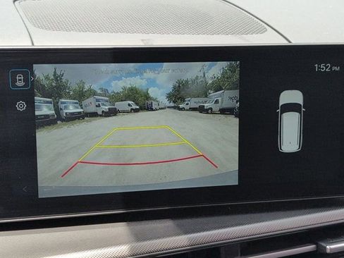 Used 2025 Hyundai Santa Fe SEL FWD image 17