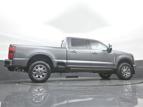 Used 2023 Ford F350 Lariat w/ Tow Technology Package image 36