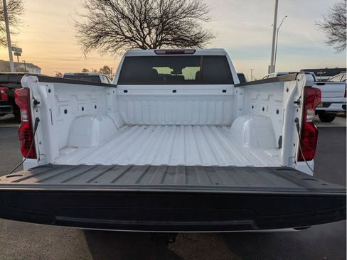 Certified 2023 Chevrolet Silverado 1500 Custom image 22