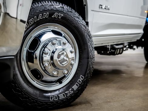 Used 2024 RAM 3500 SLT w/ Quick Order Package 2YG SLT image 26