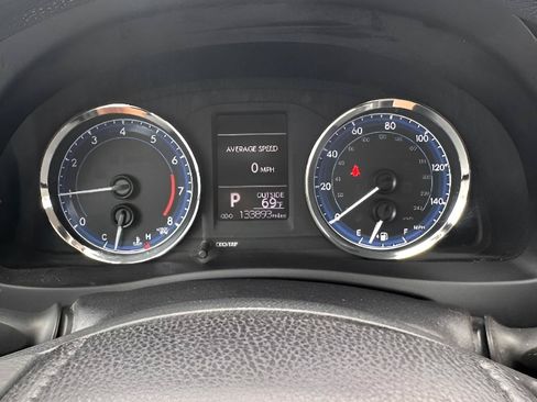 Used 2019 Toyota Corolla LE FWD image 12