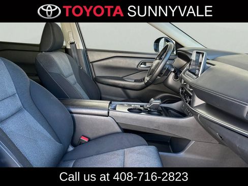 Used 2025 Nissan Rogue SV FWD image 20