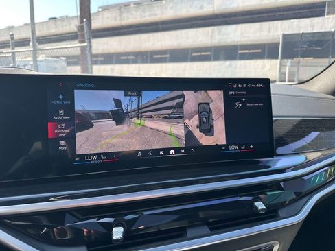 Used 2025 BMW X5 M60i w/ Parking Assistance Package AWD/4WD image 13