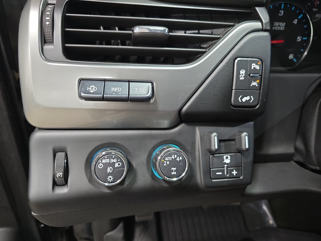 Used 2018 Chevrolet Tahoe Premier AWD/4WD image 28