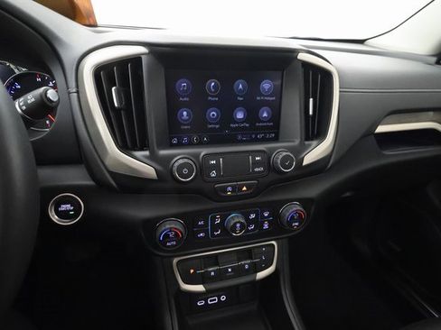 Used 2022 GMC Terrain Denali w/ Denali Premium Package image 18