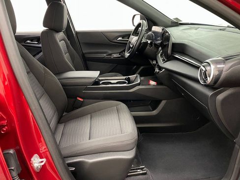 Certified 2025 Chevrolet Equinox LT image 36