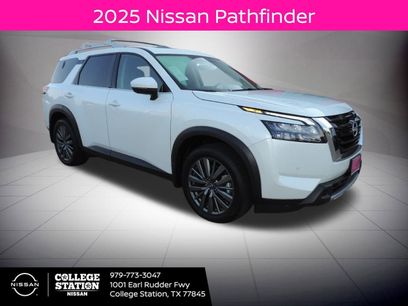 Used 2025 Nissan Pathfinder SL w/ SL Premium Package