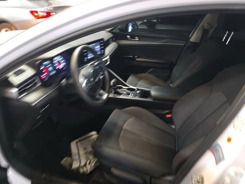 Used 2023 Kia K5 LXS image 6