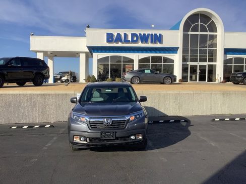 Used 2018 Honda Ridgeline RTL image 2
