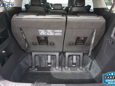 Used 2023 Kia Carnival EX FWD image 18