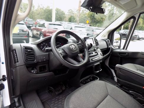 Used 2023 RAM ProMaster 2500 image 12