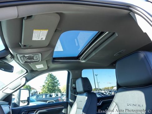 New 2026 GMC Sierra 3500 Denali image 11