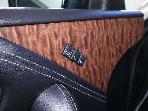 Used 2020 Nissan Armada SL w/ Premium Package image 14