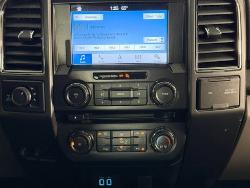 Used 2018 Ford F150 XLT w/ Equipment Group 302A Luxury AWD/4WD image 28