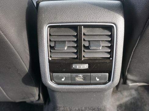 Used 2017 Volkswagen Passat 1.8T SE image 17