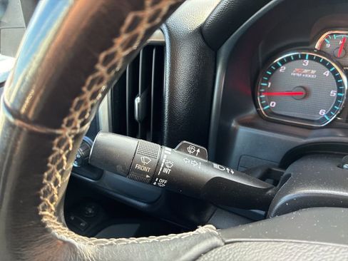 Used 2018 Chevrolet Silverado 1500 LT w/ All Star Edition image 18