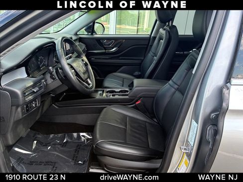 Certified 2022 Lincoln Corsair AWD w/ Premium Package image 12