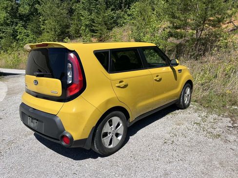 Used 2015 Kia Soul + w/ Eco Package FWD image 3