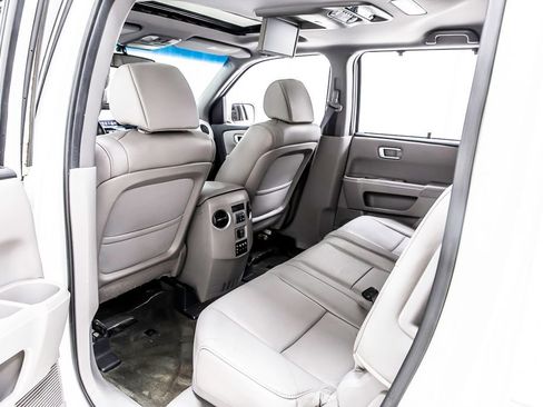 Used 2014 Honda Pilot Touring image 28