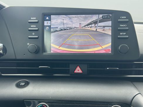 Used 2025 Hyundai Elantra Sport FWD image 20