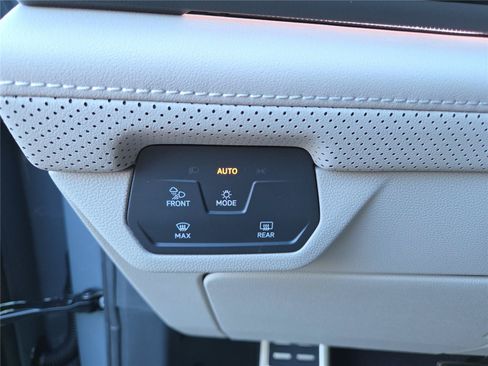 New 2026 Volkswagen Atlas SEL Premium R-Line AWD/4WD image 15