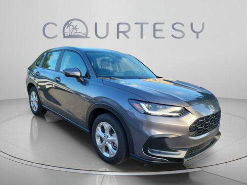 Used 2024 Honda HR-V LX image 5