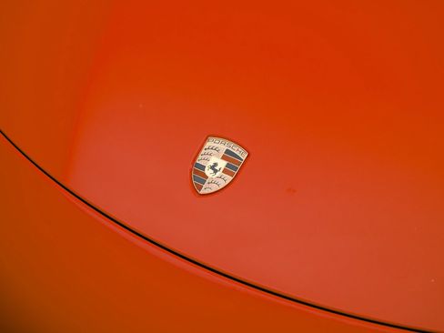 Used 2016 Porsche 911 Carrera GTS w/ GTS Interior Package RWD image 15