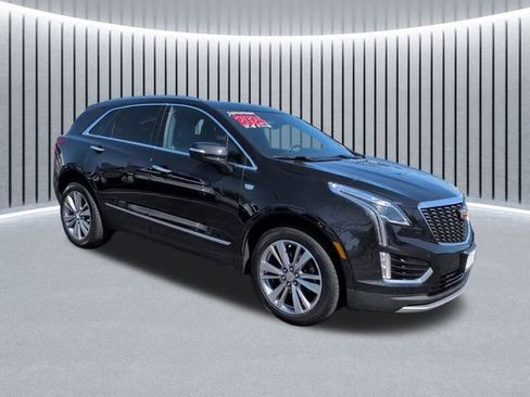 Certified 2024 Cadillac XT5 Premium Luxury AWD/4WD image 2