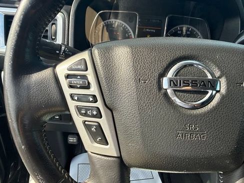 Used 2019 Nissan Titan PRO-4X AWD/4WD image 19