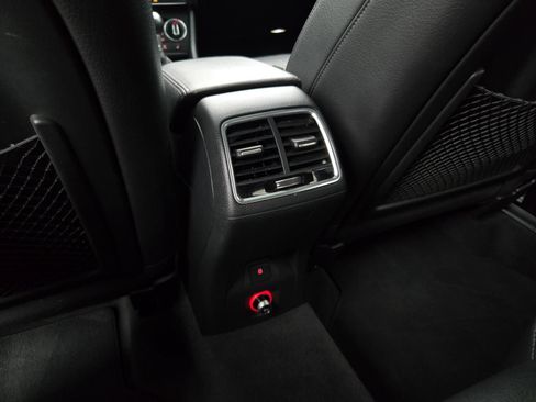 Used 2018 Audi Q3 2.0T Premium w/ Convenience Package FWD image 19