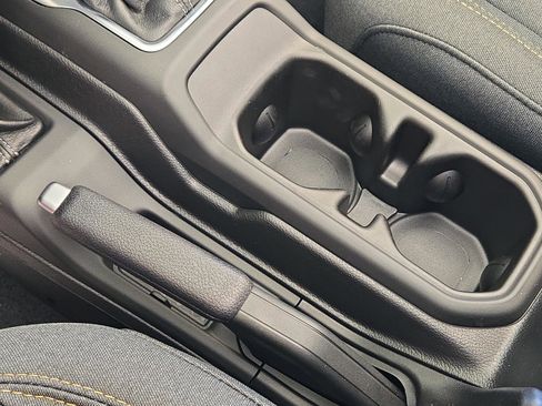 Used 2025 Jeep Wrangler Sport S image 35