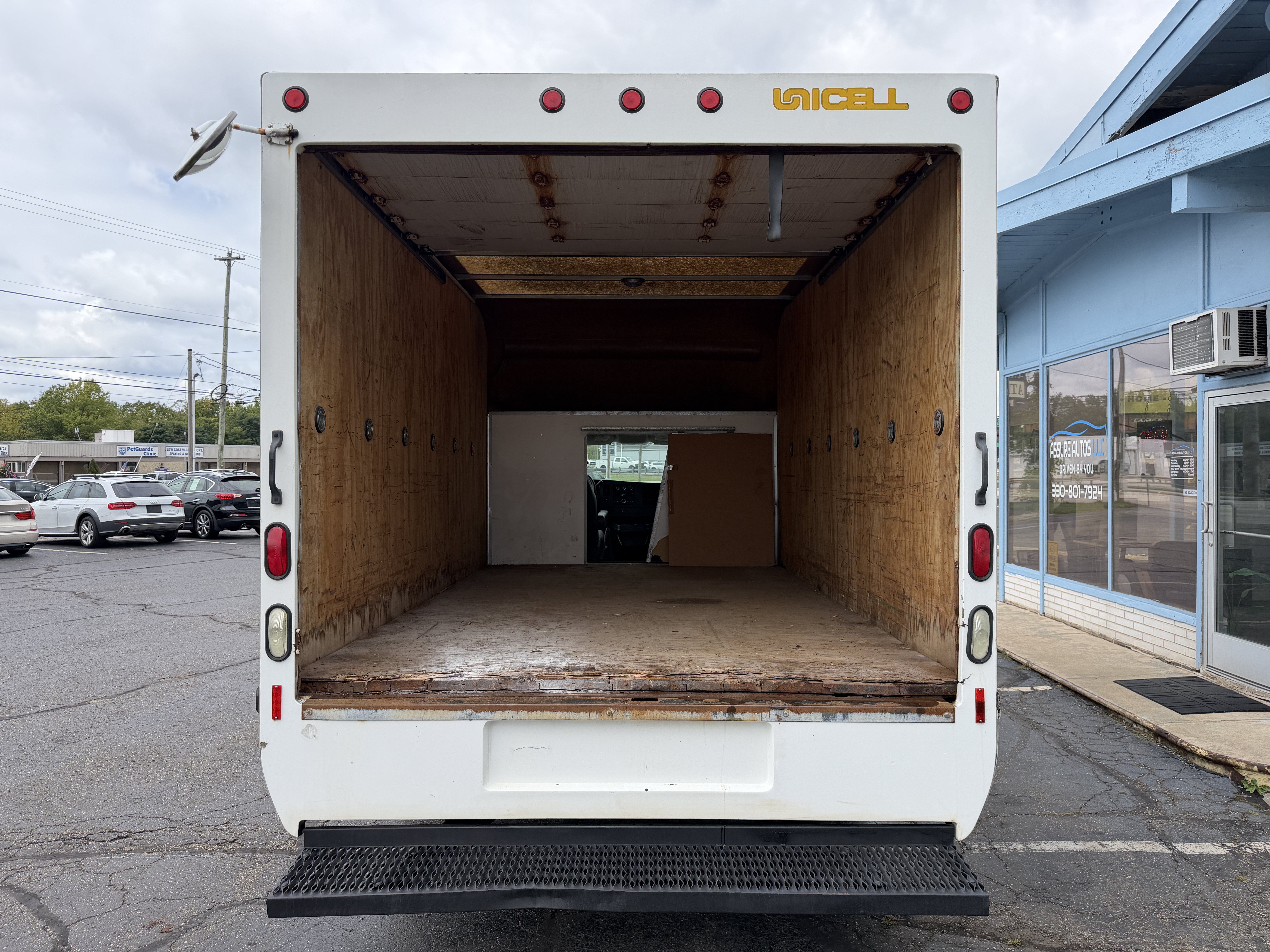 Used 2008 GMC Savana 3500 RWD image 17