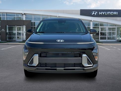 New 2026 Hyundai Kona SE image 12