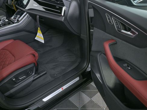 New 2026 Audi SQ8 Prestige AWD/4WD image 25