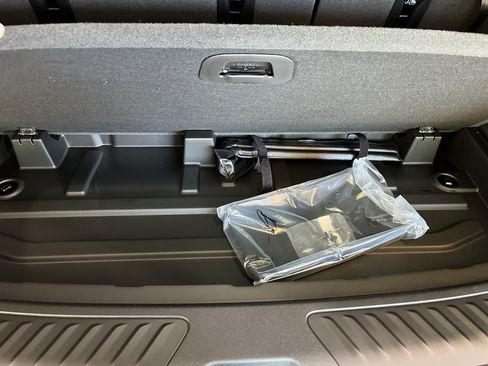 New 2026 Chevrolet Tahoe LS RWD image 9