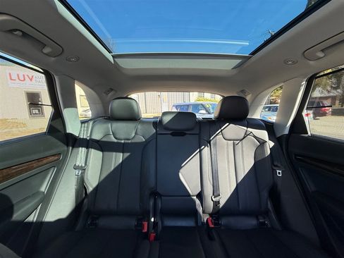 Used 2018 Audi Q5 2.0T Premium Plus w/ Premium Plus Package image 29