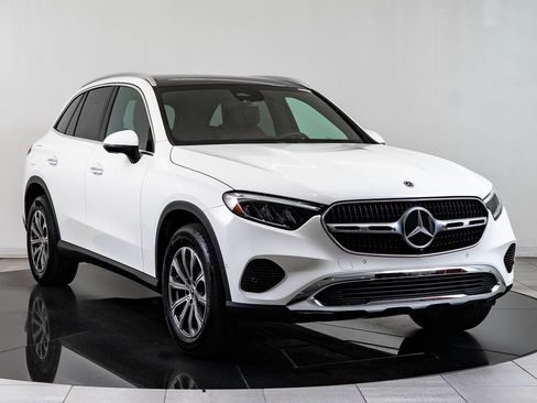 Certified 2025 Mercedes-Benz GLC 300 4MATIC image 12