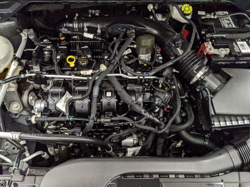 Certified 2022 Ford Escape Titanium w/ Class II Trailer Tow Package image 29