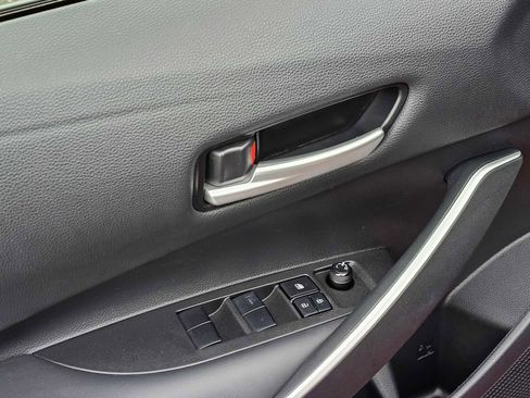 Used 2024 Toyota Corolla SE w/ SE Premium Package image 23