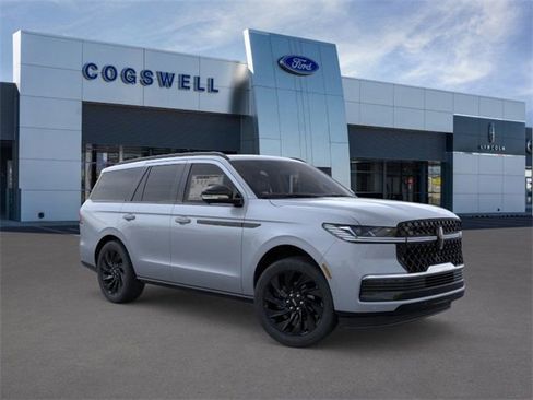 New 2025 Lincoln Navigator Reserve w/ Jet Appearance Package image 7