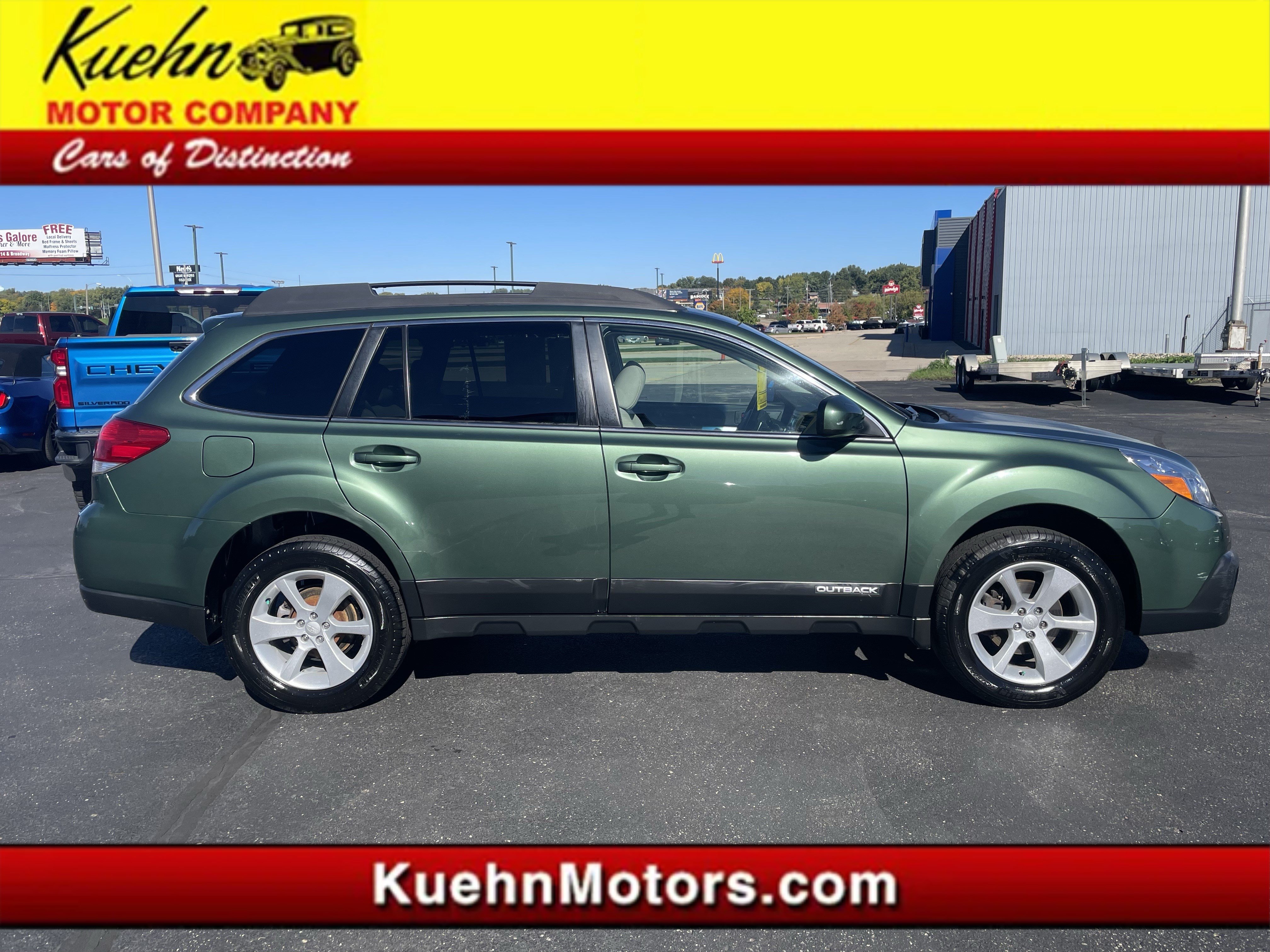 Used 2013 Subaru Outback 2.5i Premium w/ Popular Pkg 1A AWD/4WD image 1