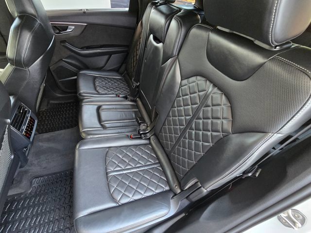 Used 2021 Audi SQ7 Prestige w/ Prestige Package AWD/4WD image 23