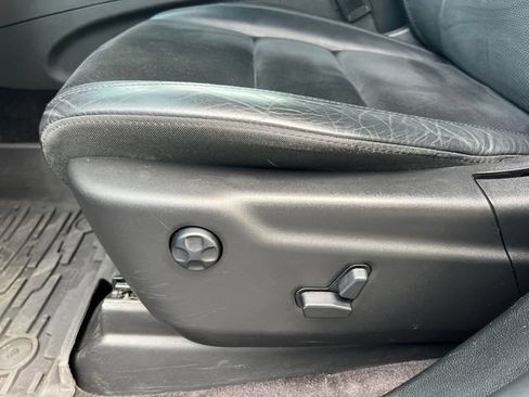 Used 2018 Jeep Grand Cherokee Altitude AWD/4WD image 11