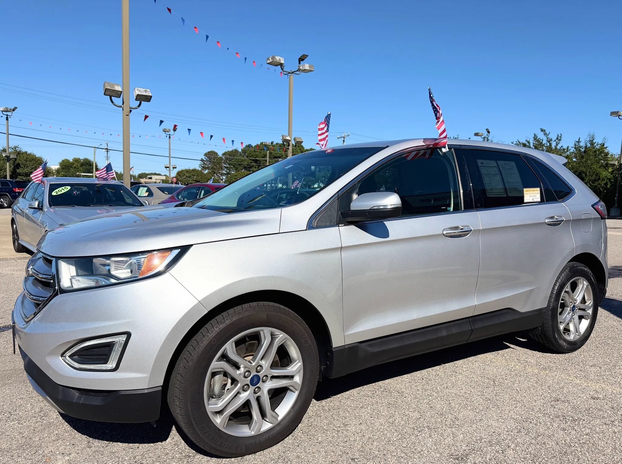 Used 2018 Ford Edge Titanium FWD image 15