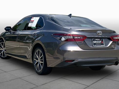 Used 2024 Toyota Camry XLE FWD image 12